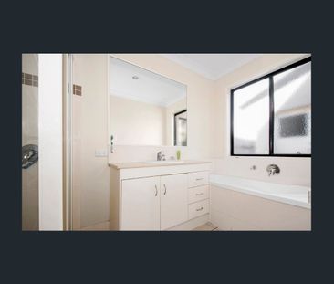 10 Madison Rd, Coomera, Qld 4209 - Photo 2