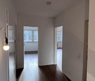 Erstbezug nach Renovierung! Zentrale Wohnung mit Balkon (NEUE Fotos) - Photo 3