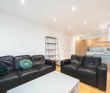 Devons Road Canary Wharf, E3 - Photo 2