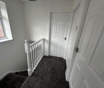 3 bedroom semi-detached house to rent - Photo 5