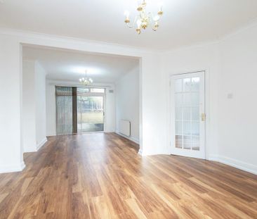 3 bedroom semi-detached house to rent - Photo 2