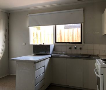 2/45 Yarrowee Street, Sebastopol, Vic 3356 - Photo 1