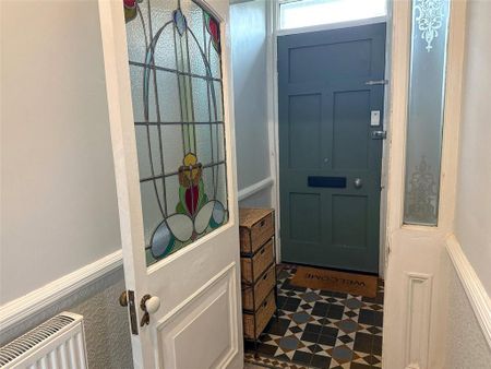 4 bedroom terraced house to rent - Photo 2