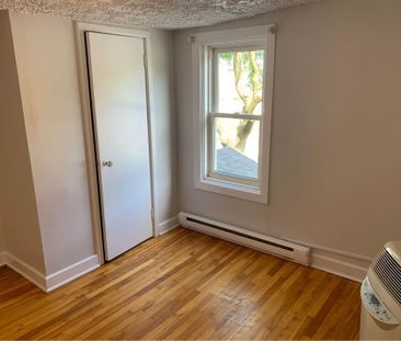 For Lease - 64 COBOURG Street Unit# 2, Lower Town - Sandy Hill, Ont... - Photo 1