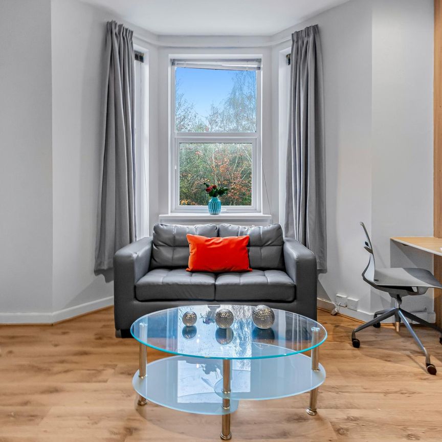 9 BROOKFIELD ROAD Leeds - LS6 4EJ - Photo 1