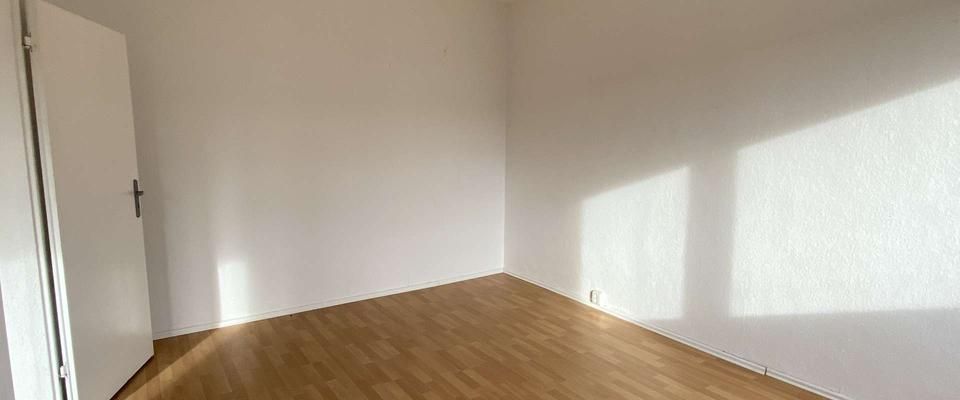 +++ Hier wartet eine schöne 2 Raum Wohnung auf Sie +++ - Photo 1