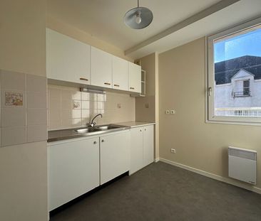 Location Appartement 2 pièces 48m² ORLEANS 45000 - Photo 5