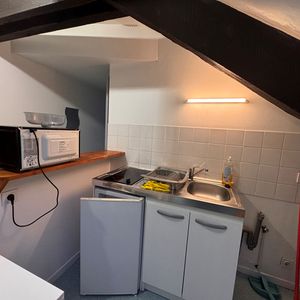 Location Appartement 2 pièces 16m² - Photo 2