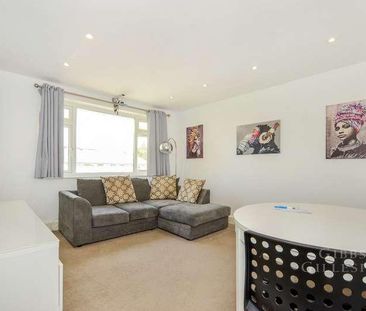 Nicola Close, Harrow, HA3 - Photo 1