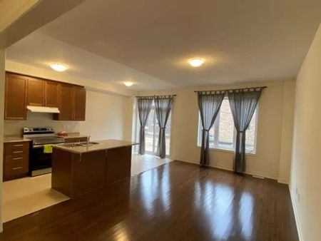 For Lease - 20 Truffle Court, Brampton, Ontario - Photo 4