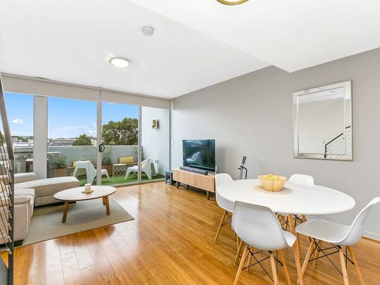 The two level stunner - Photo 1