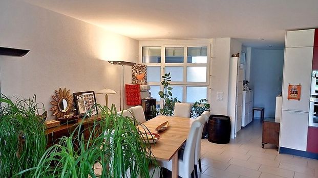 3½ Zimmer-Wohnung in Schwerzenbach (ZH), möbliert, auf Zeit - Foto 1