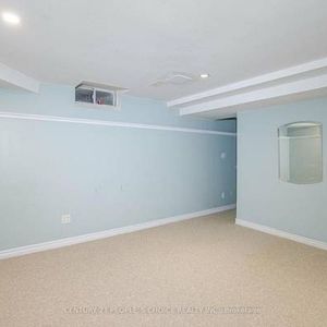 One Bed room basement with big living room for rent - Photo 2