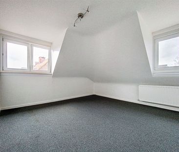 Instapklaar duplexappartement nabij centrum Brasschaat - Photo 3