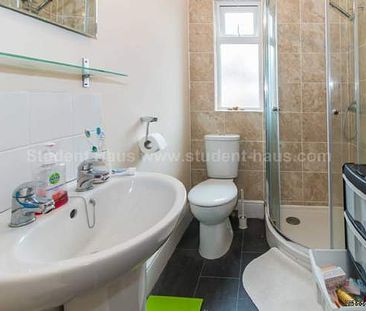 3 bedroom property to rent in Salford - Photo 3