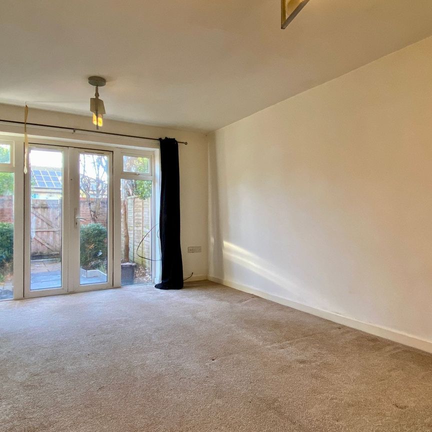 Massingham Park, Taunton, TA2 - Photo 1