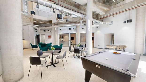 Studio to rent - Photo 1