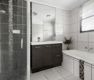 82 Eldorado Crescent, Meadow Heights, Vic 3048 - Photo 2