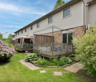 For Lease - 217 Martinet Avenue Unit# 49, London East, Ontario - Photo 5