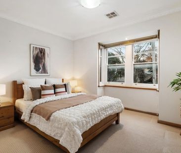 A Warm and Charming Family Home in a Tightly Held Camberwell Pocket - Photo 5