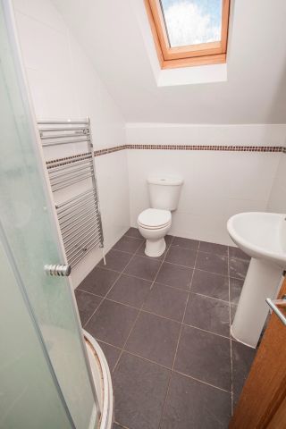 6 Bed Terraced House, Ordnance Road, SO15 - Photo 4