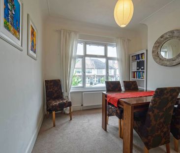 3 Bed Flat, Beatrice Avenue, SW16 - Photo 2
