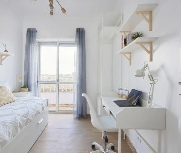 Room in a shared 4-bedroom apartment for rent in Amadora - Foto 6