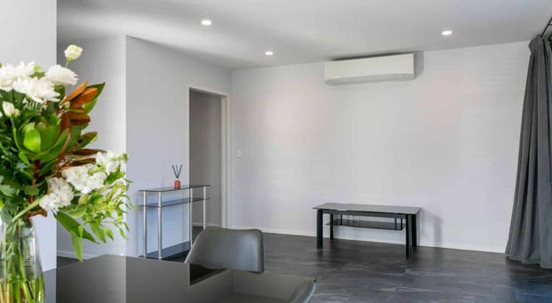 Elegant Supersized Family Home - Photo 1