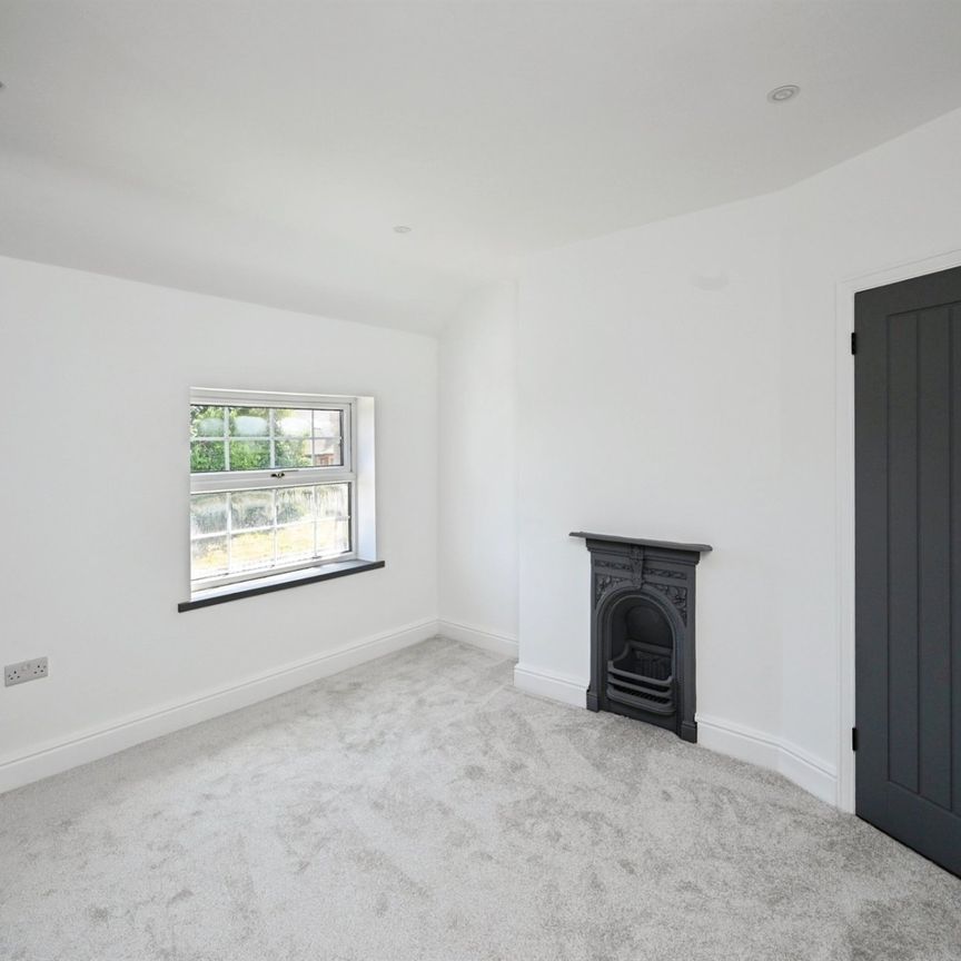 Loscoe-DenbyLane, Loscoe, HEANOR - Photo 1