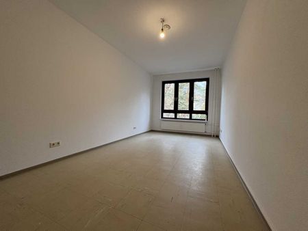 WBS100-Wohnung mit besonderem Wohnbedarf sucht kleine Familie! - Photo 4