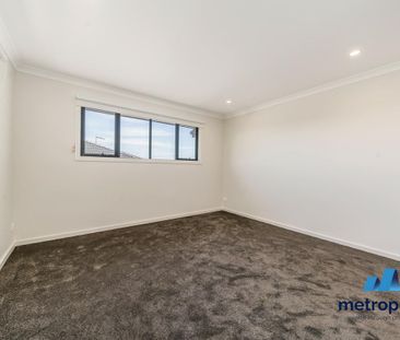 1/3 Churchill Avenue, CHADSTONE, VIC - Photo 3