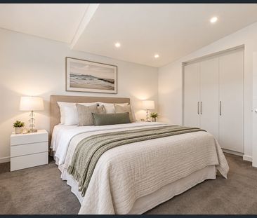 Contemporary Family Living in a Quiet Matraville Setting - Photo 3