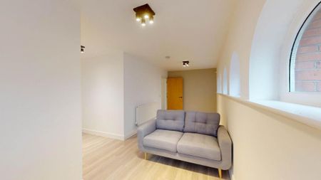 3 bedroom flat to rent - Photo 3