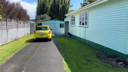 3 Bedrooms in Hikurangi - Photo 3