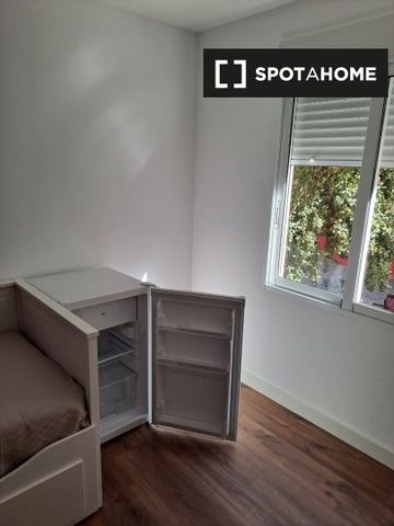 valencia, Valencian Community 46023 - Photo 5