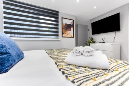 1 bedroom serviced apartment to rent - Photo 4