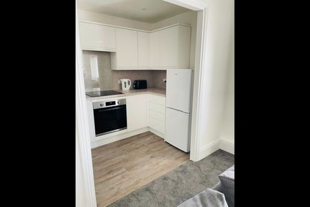 1 Bed Flat, Osborne Wallis House, BS8 - Photo 5