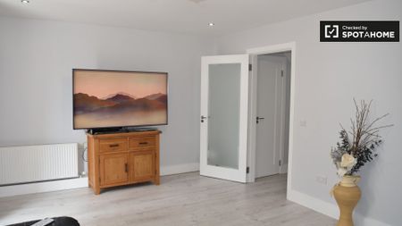 Room for rent in Dublin, perfect for females - Photo 5