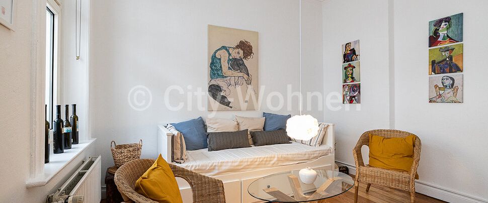 Möblierte 3-Zimmer Altbauwohnung mit Balkon in Hamburg-Ottensen - Foto 1