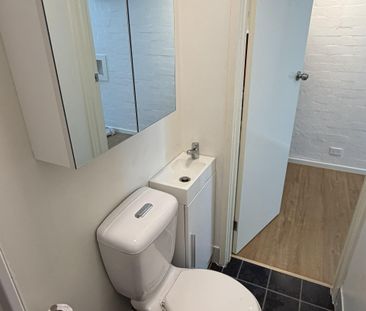 Summer in St Kilda awaits - Photo 1