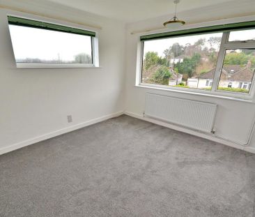 3 bedroom detached bungalow to rent - Photo 1