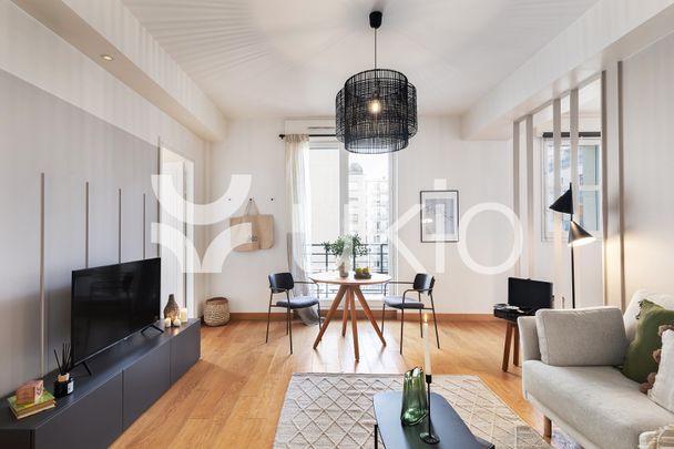 Tout savoir sur cet appartement dans le quartier Porte Dauphine, à Paris 16ème - Photo 1