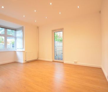 4 bedroom bungalow to rent - Photo 2