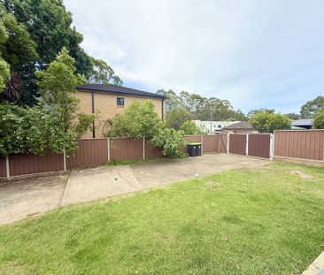 Conveniently located family home - Photo 4