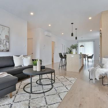 MAGNIFIQUES 4 1/5 - QUADRUPLEX - QUARTIER CALME - Photo 1