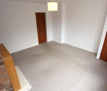 2 bedroom semi-detached house to rent - Photo 5