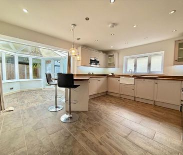 3 bedroom terraced house to rent - Photo 3