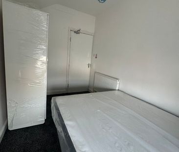 Room in a Shared House, Burlington Road, B10 - Photo 2