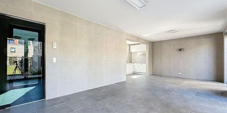 Woning te huur in Antwerpen voor € 1.825 met 4 slaapkamers - Foto 2