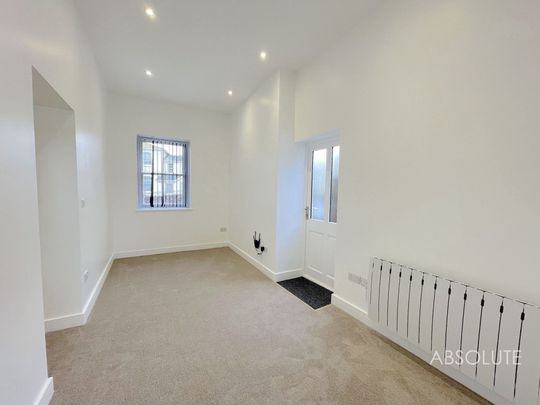 1 bed ground floor flat to rent in Abbey Road, Torquay, TQ2 - Photo 1